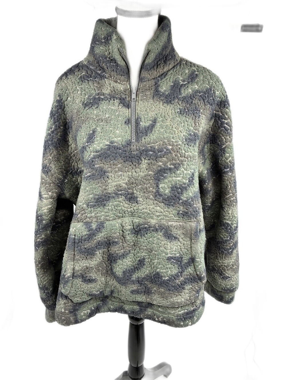 American Eagle Outfitters Womens Camo Sherpa Fleece Quarter-Zip Pullover